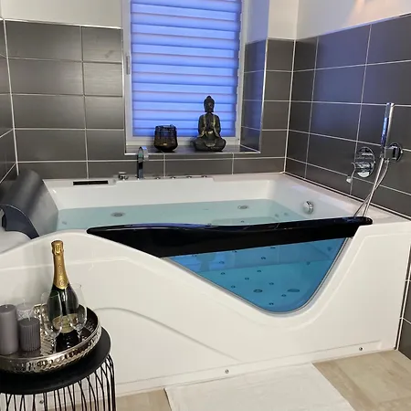 アパート Vulkanoase Eifel - Wellness Oberstadtfeld